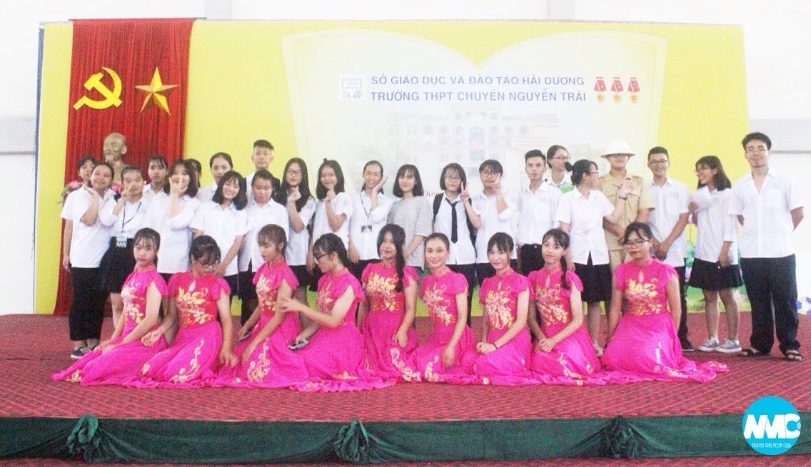 BÁC HỒ VỚI VIỆC HỌC NGOẠI NGỮ